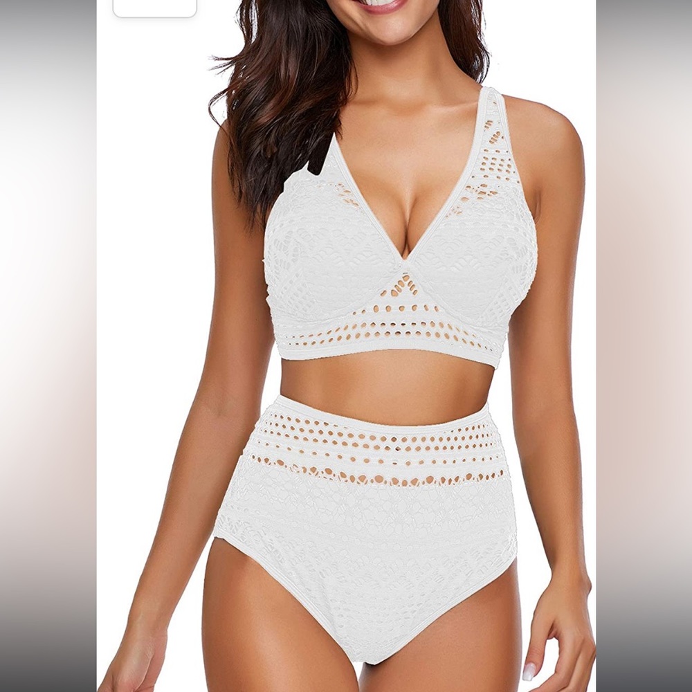 Utyful NWOT Swimsuit Women Crochet Two Piece Swimsuit - XL